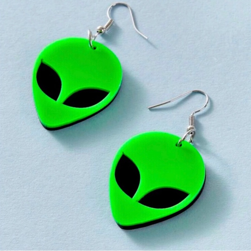 Alien jewelry bundle